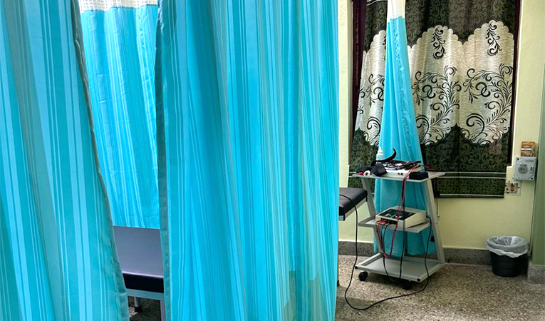 Pain relief physiotherapy consultation at Vitasyn Rehab and Physio Centre Royapettah