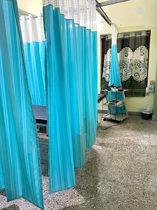 Physiotherapy treatment session at Vitasyn Rehab & Physio Centre Royapettah