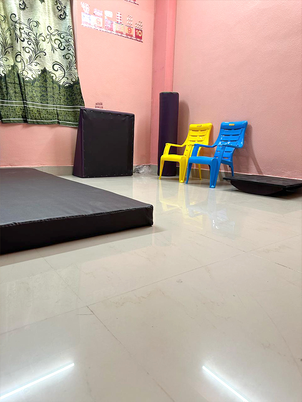 Advanced rehabilitation therapy in progress at Vitasyn Physio Centre Royapettah