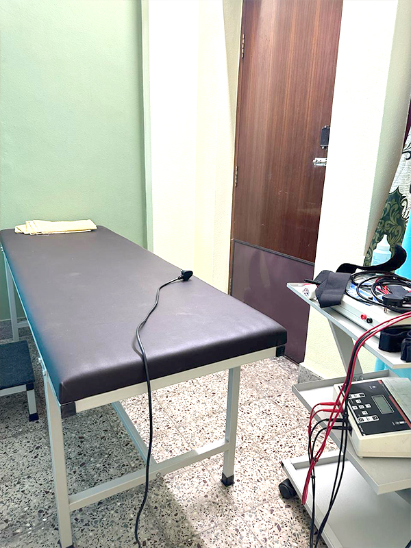 Rehabilitation therapy for pain relief at Vitasyn Physio Centre Royapettah